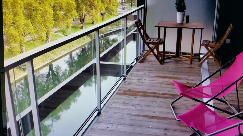Studio Avec Terrace Au Doc Strasbourg Extérieur photo